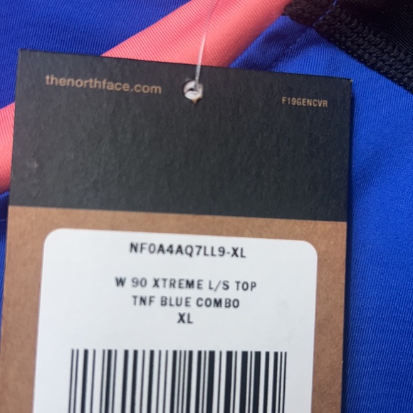 North face top - Picture 4 of 4